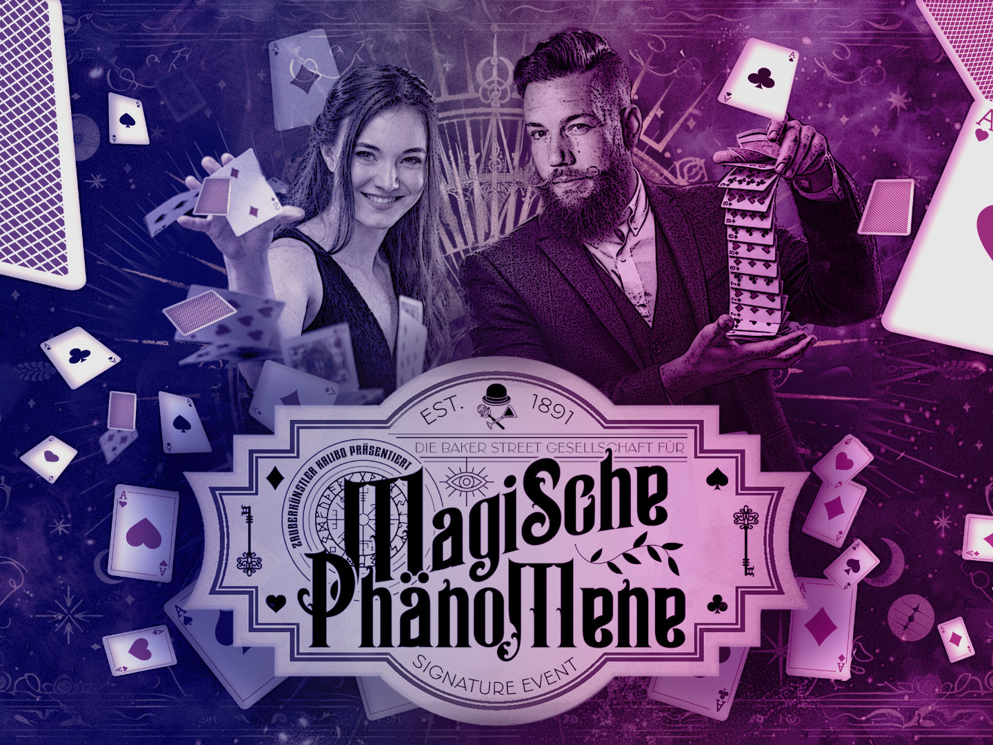 Zwei Zauberkünstler präsentieren Kartentricks neben dem Schriftzug „Magische Phänomene“ für Kalibos Show mit Fabienne Walz.